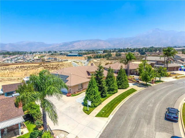 35102 Persimmon, Yucaipa, California 92399