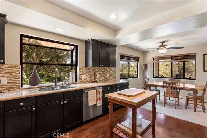 1691 Pepper Tree, Fallbrook, California 92028