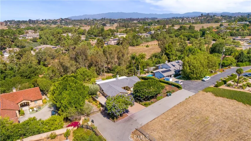 1691 Pepper Tree, Fallbrook, California 92028