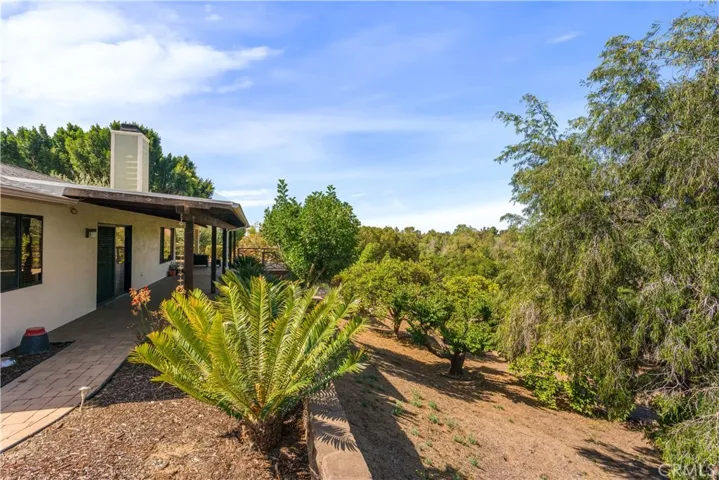 1691 Pepper Tree, Fallbrook, California 92028