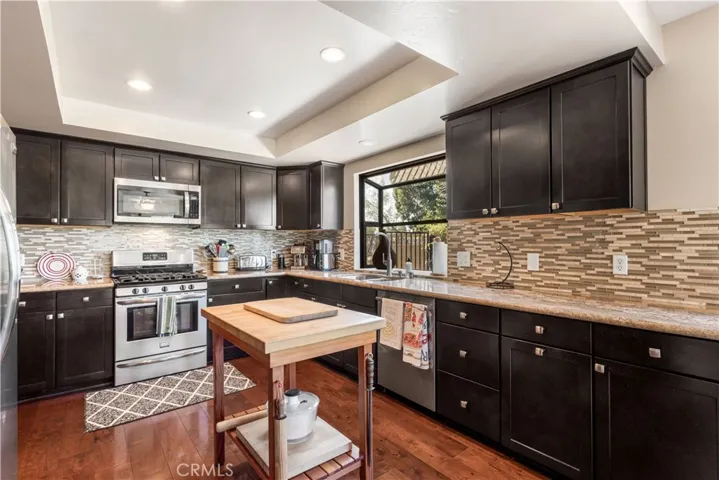 1691 Pepper Tree, Fallbrook, California 92028
