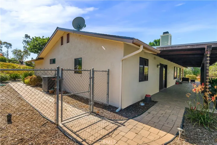 1691 Pepper Tree, Fallbrook, California 92028