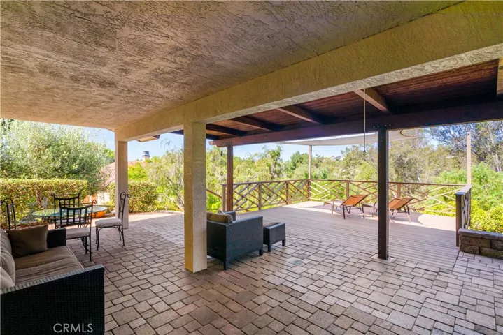 1691 Pepper Tree, Fallbrook, California 92028