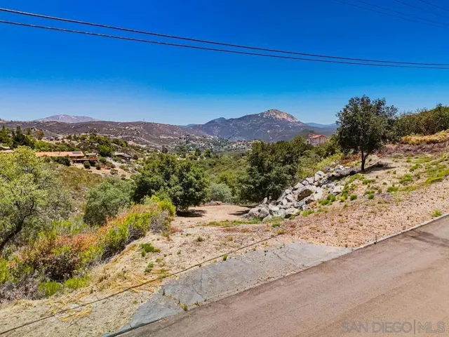 Via Viejas Oeste, Alpine, California 91901