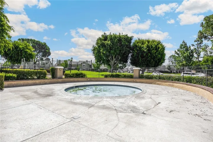 13 Sacramento 95, Irvine, California 92604