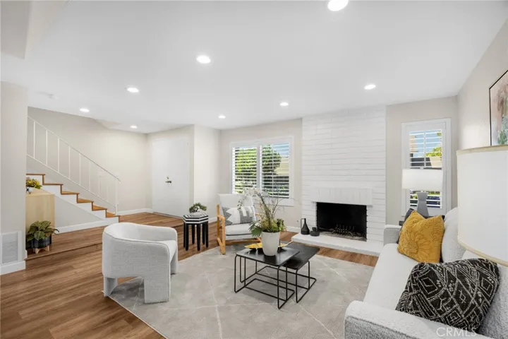 13 Sacramento 95, Irvine, California 92604