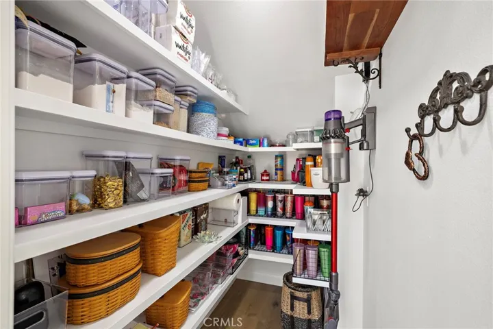 5603 E Crest De Ville, Orange, California 92867