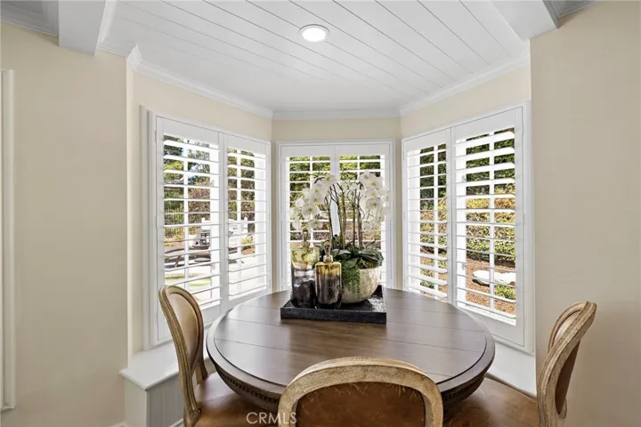 5603 E Crest De Ville, Orange, California 92867