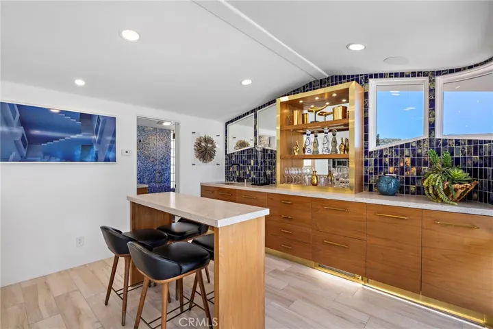 594 Cliff Drive, Laguna Beach, California 92651