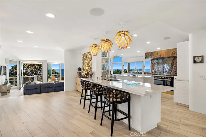 594 Cliff Drive, Laguna Beach, California 92651