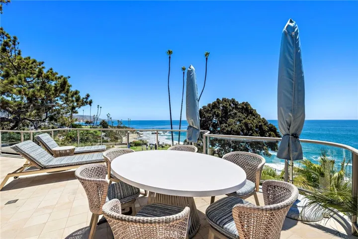 594 Cliff Drive, Laguna Beach, California 92651