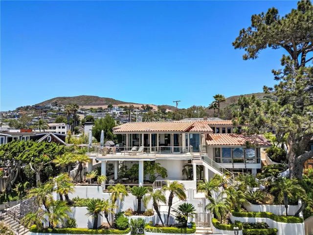 594 Cliff Drive, Laguna Beach, California 92651