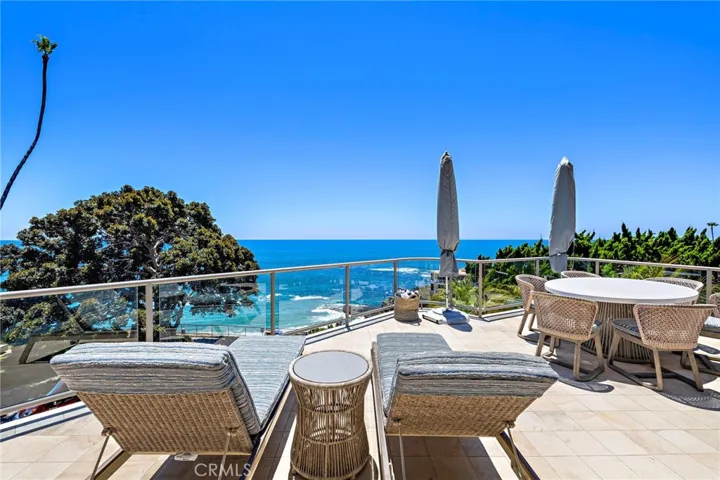 594 Cliff Drive, Laguna Beach, California 92651