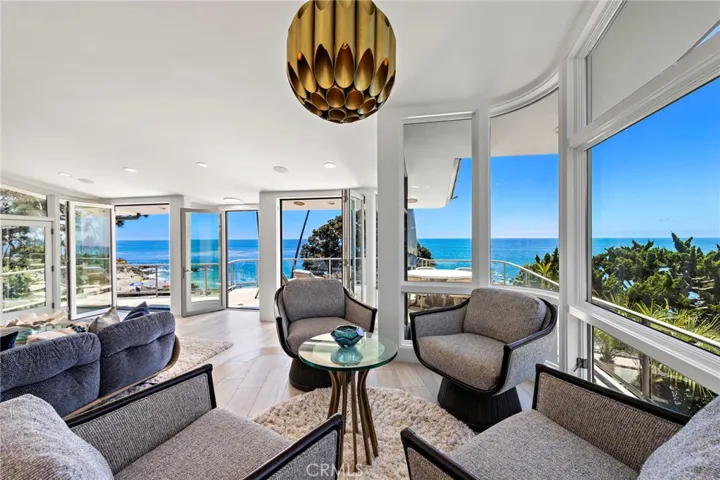 594 Cliff Drive, Laguna Beach, California 92651