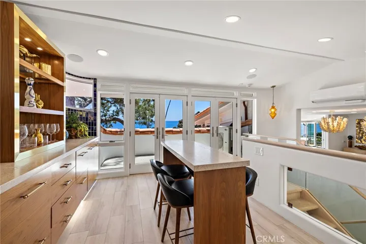 594 Cliff Drive, Laguna Beach, California 92651