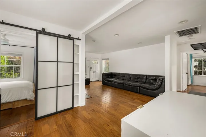 209 E 46th, Long Beach, California 90807