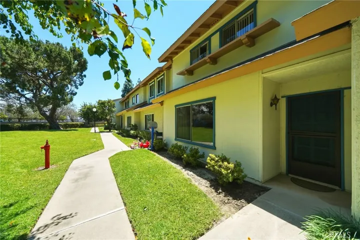 5950 Imperial, South Gate, California 90280