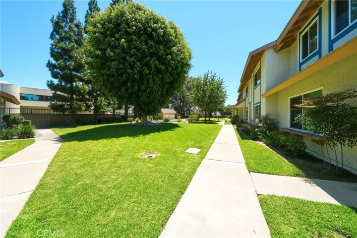 5950 Imperial, South Gate, California 90280