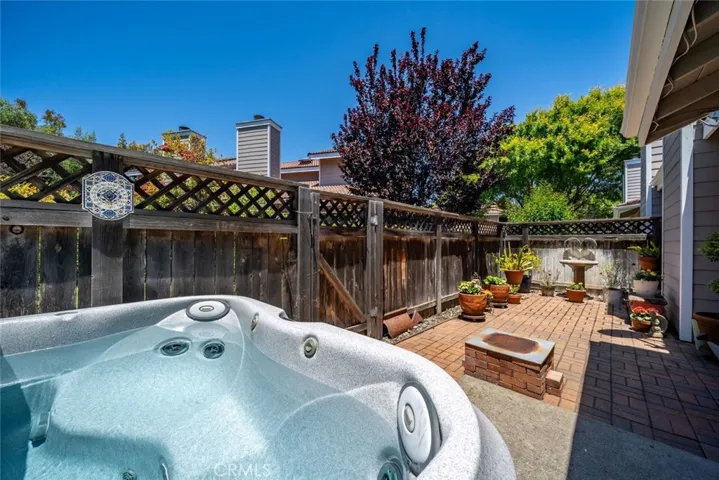 3227 Via Ensenada, San Luis Obispo, California 93401