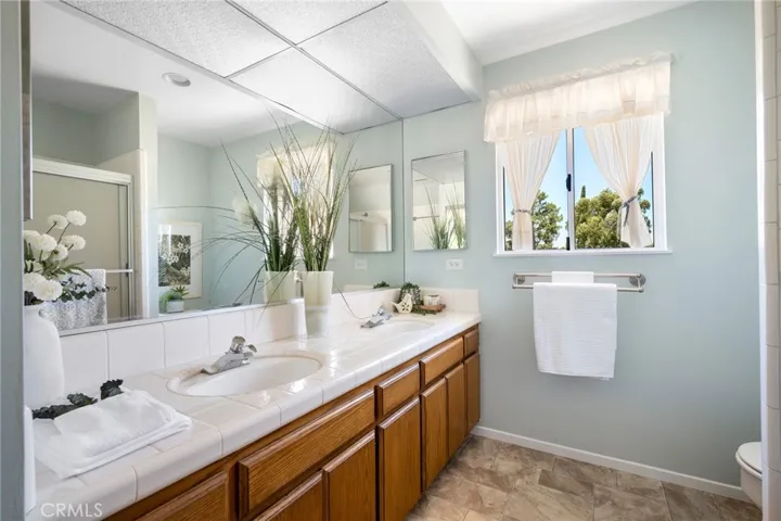 Upstairs hall bathroom, shower in tub