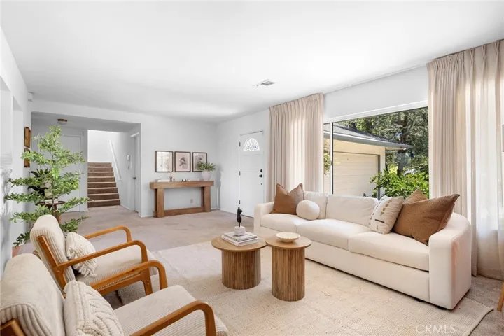 3404 Markridge Road, La Crescenta, California 91214
