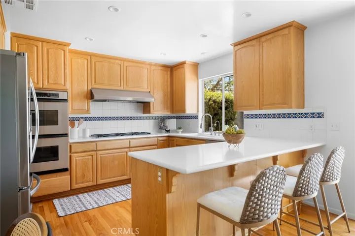Large, wide-open kitchen -- so easy for multiple chefs!