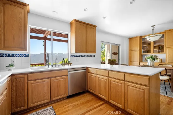 3404 Markridge Road, La Crescenta, California 91214