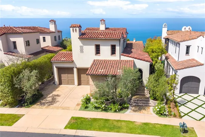 30 Surfspray Bluff, Newport Coast, California 92657