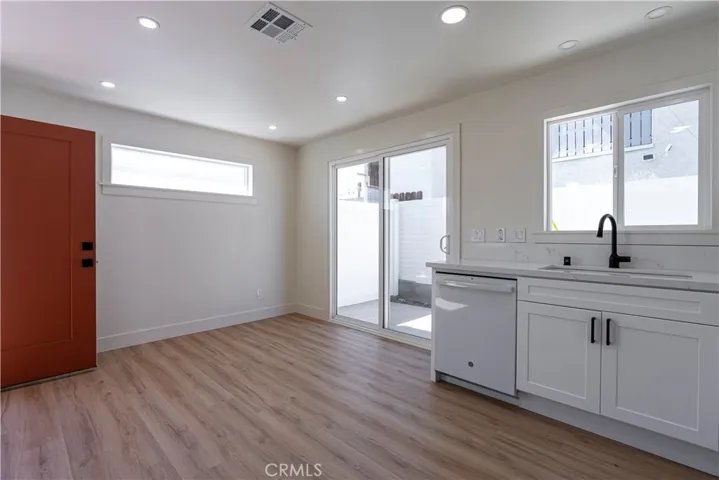 2614 Florida C, Huntington Beach, California 92648