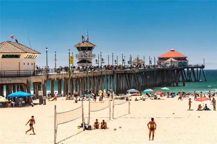9 mins to HB Pier