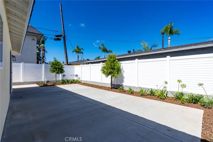 2614 Florida C, Huntington Beach, California 92648