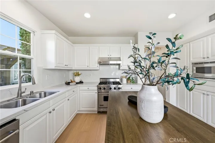 59 Bower Tree, Irvine, California 92603