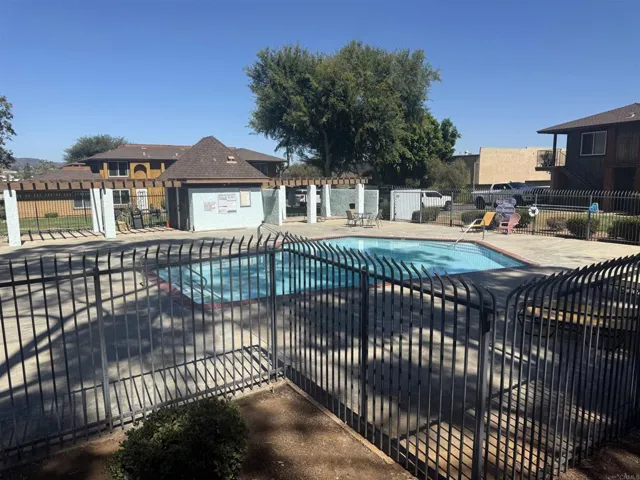 1652 Summertime 2, El Cajon, California 92021