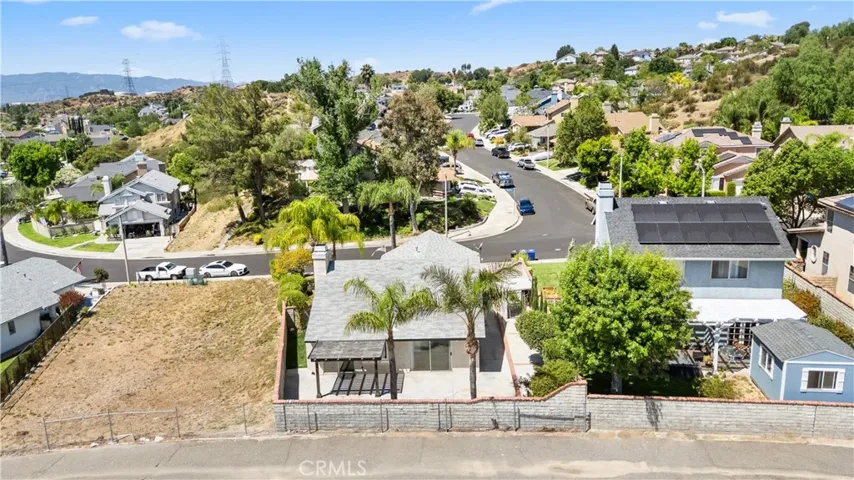 28924 Raintree Lane, Saugus, California 91390