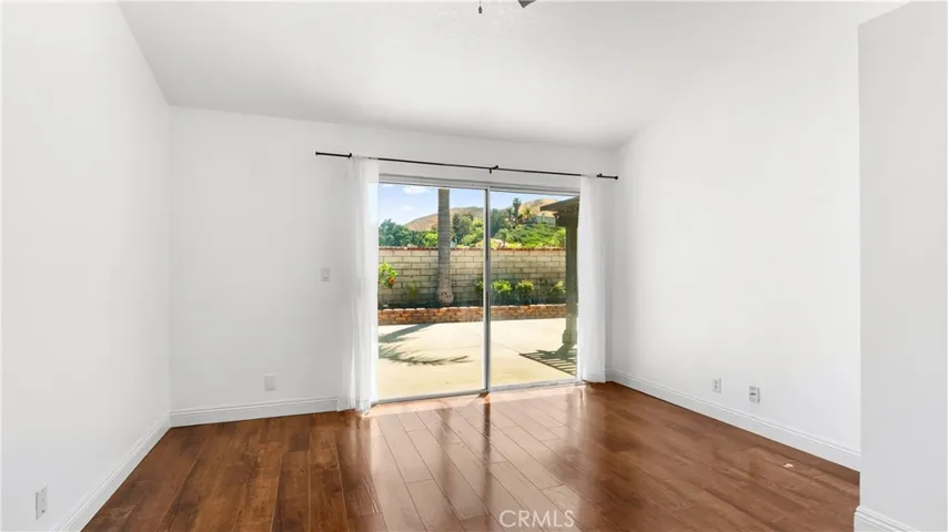 28924 Raintree Lane, Saugus, California 91390