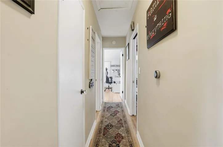 22654 Collins Street, Woodland Hills, California 91367