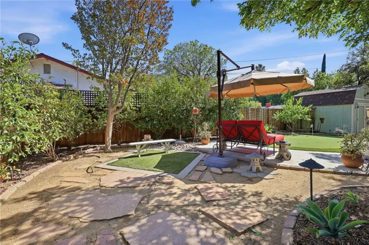 22654 Collins Street, Woodland Hills, California 91367
