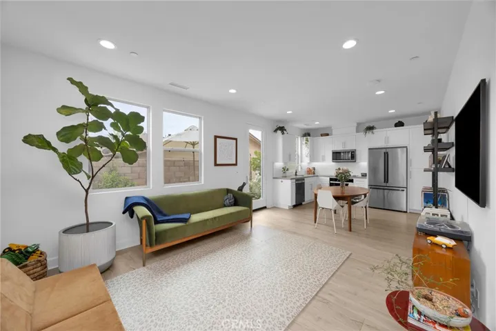 17544 Cameron 102, Huntington Beach, California 92647
