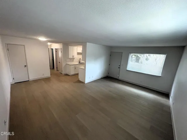 2637 Spinnaker Living Room 1