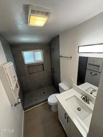 2637 Spinnaker Bathroom 1