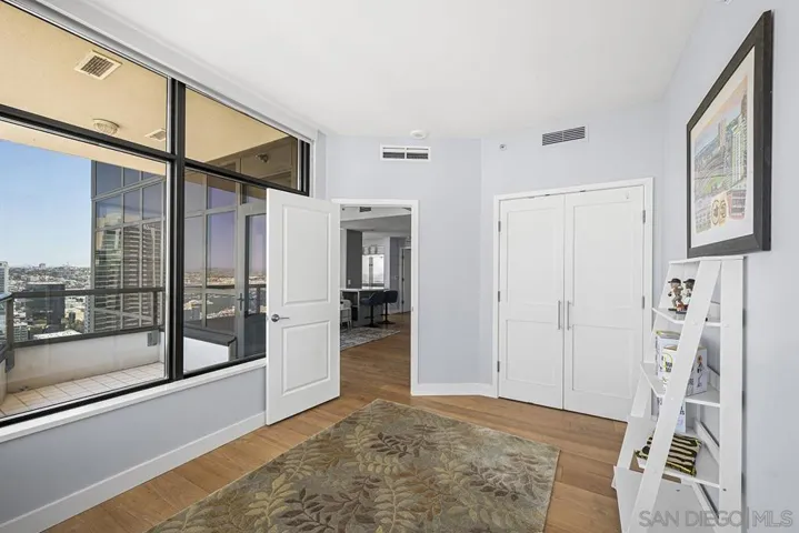700 W E Street 2903, San Diego, California 92101
