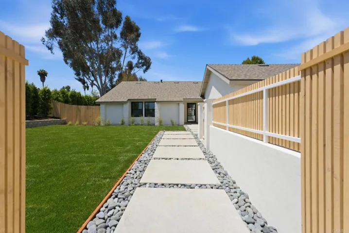 1404 Avenida De Las Adelsas, Encinitas, California 92024