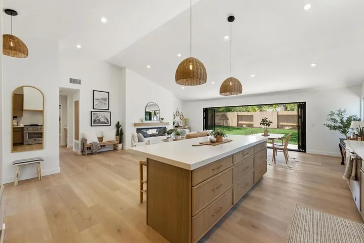 1404 Avenida De Las Adelsas, Encinitas, California 92024