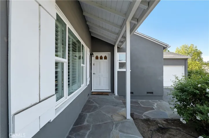 6458 Hanna, Woodland Hills, California 91303