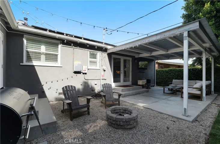 6458 Hanna, Woodland Hills, California 91303