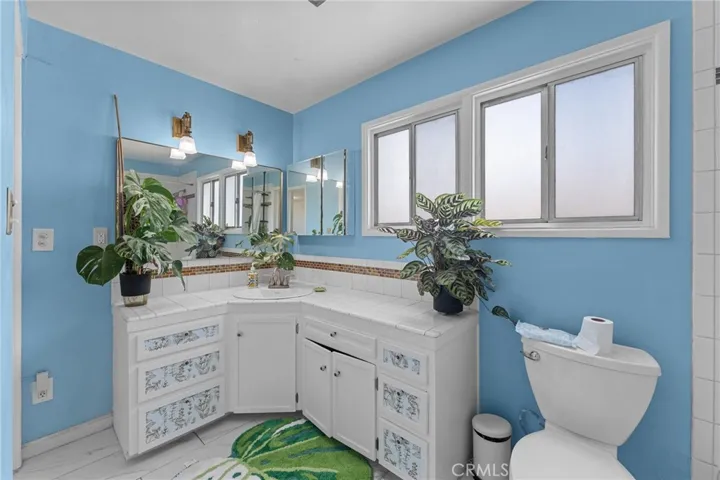 2950 N Golden Avenue, San Bernardino, California 92404