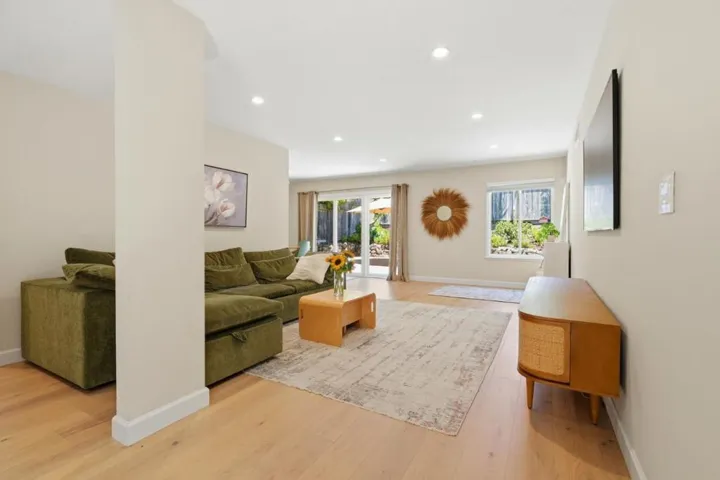 1256 Rainier Avenue, Pacifica, California 94044