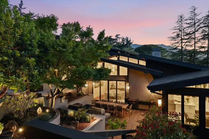 19288 Bainter Avenue, Saratoga, California 95070