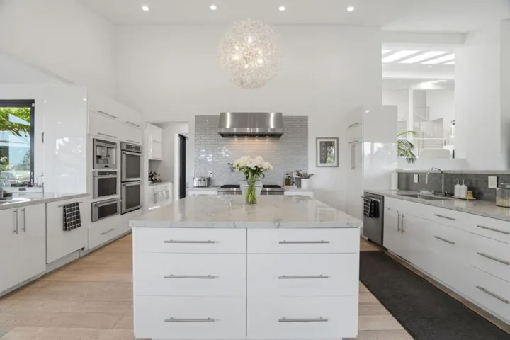19288 Bainter Avenue, Saratoga, California 95070