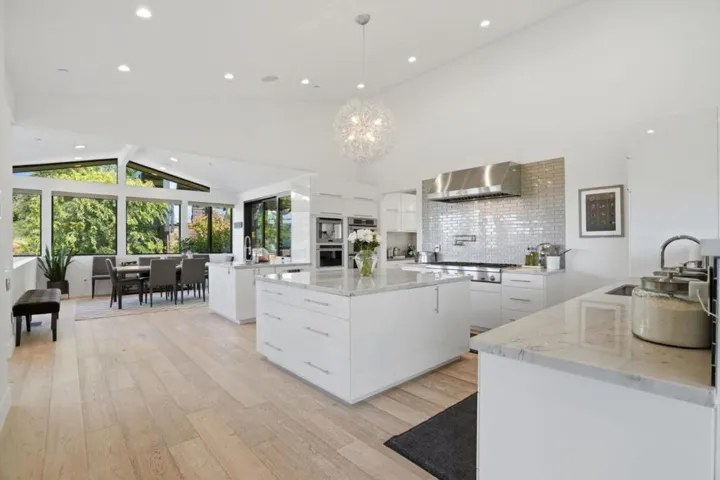 19288 Bainter Avenue, Saratoga, California 95070